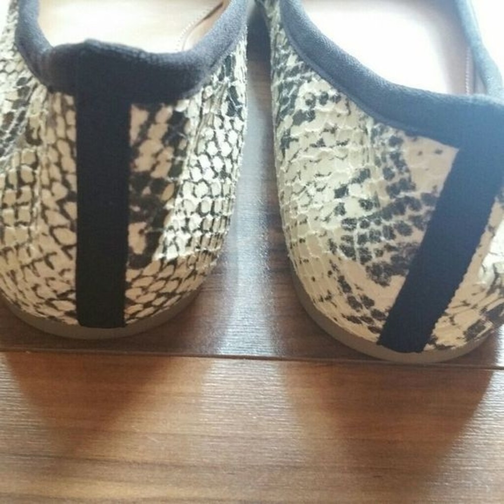 J.Crew Factory Coco Snake Print Flats Size 7.5 - image 6